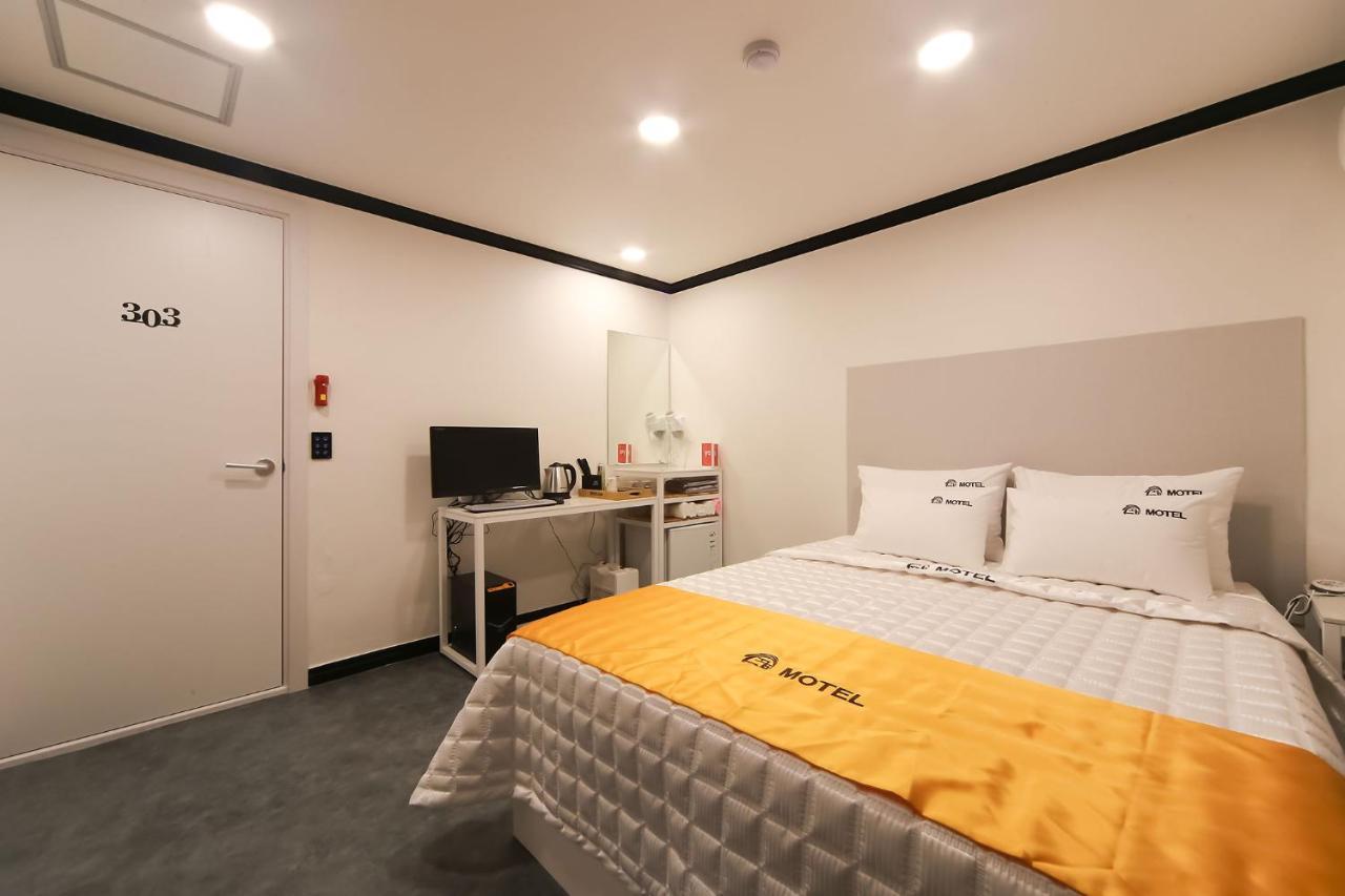 Prince Motel Busan Bagian luar foto