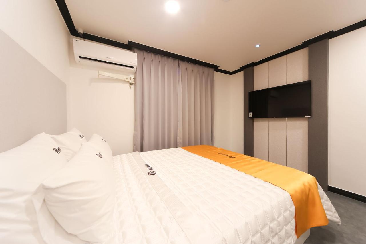 Prince Motel Busan Bagian luar foto